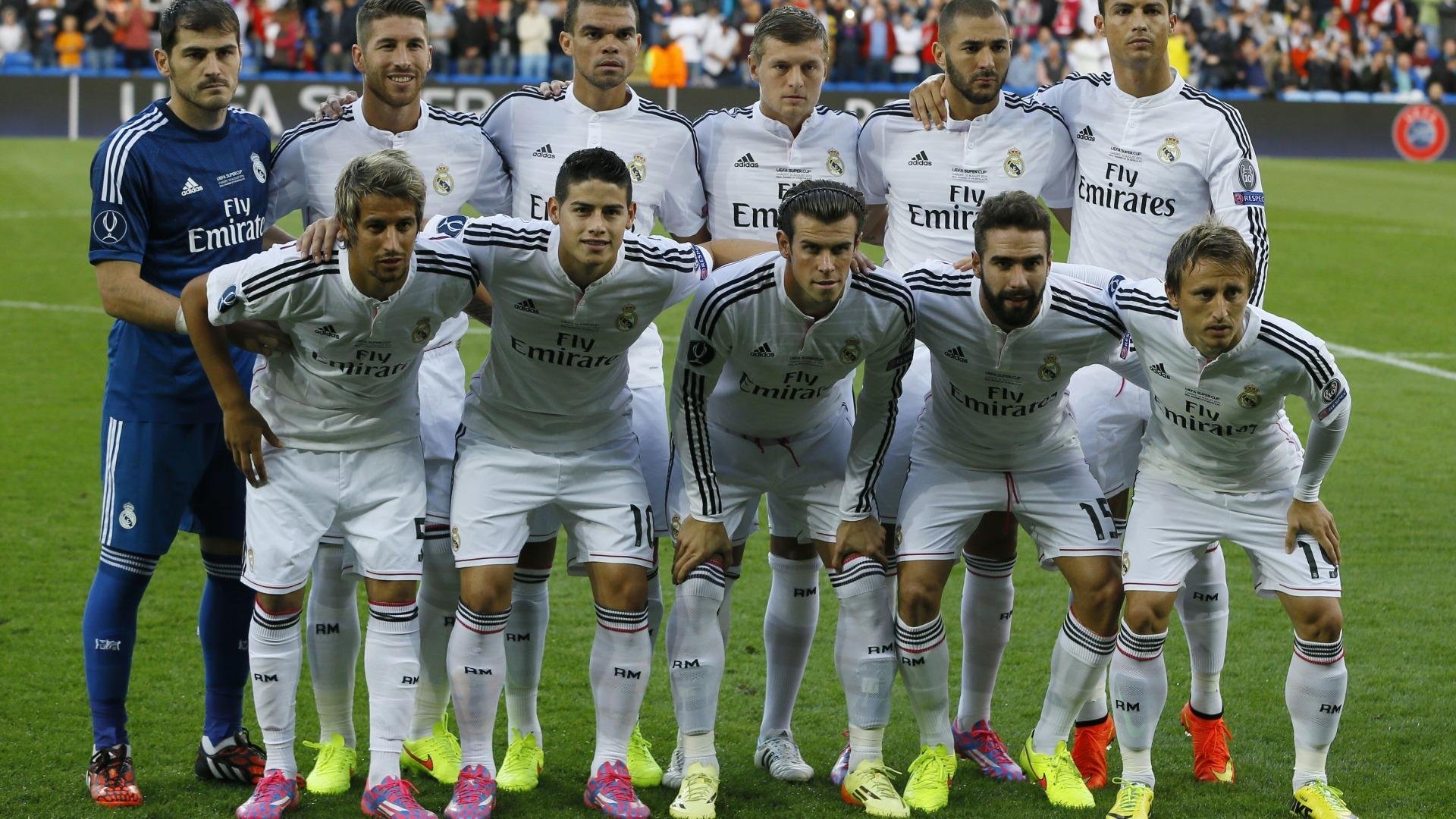 贝林厄姆当选英超最佳年轻球员,表现抢眼,贝尔英超最佳球员