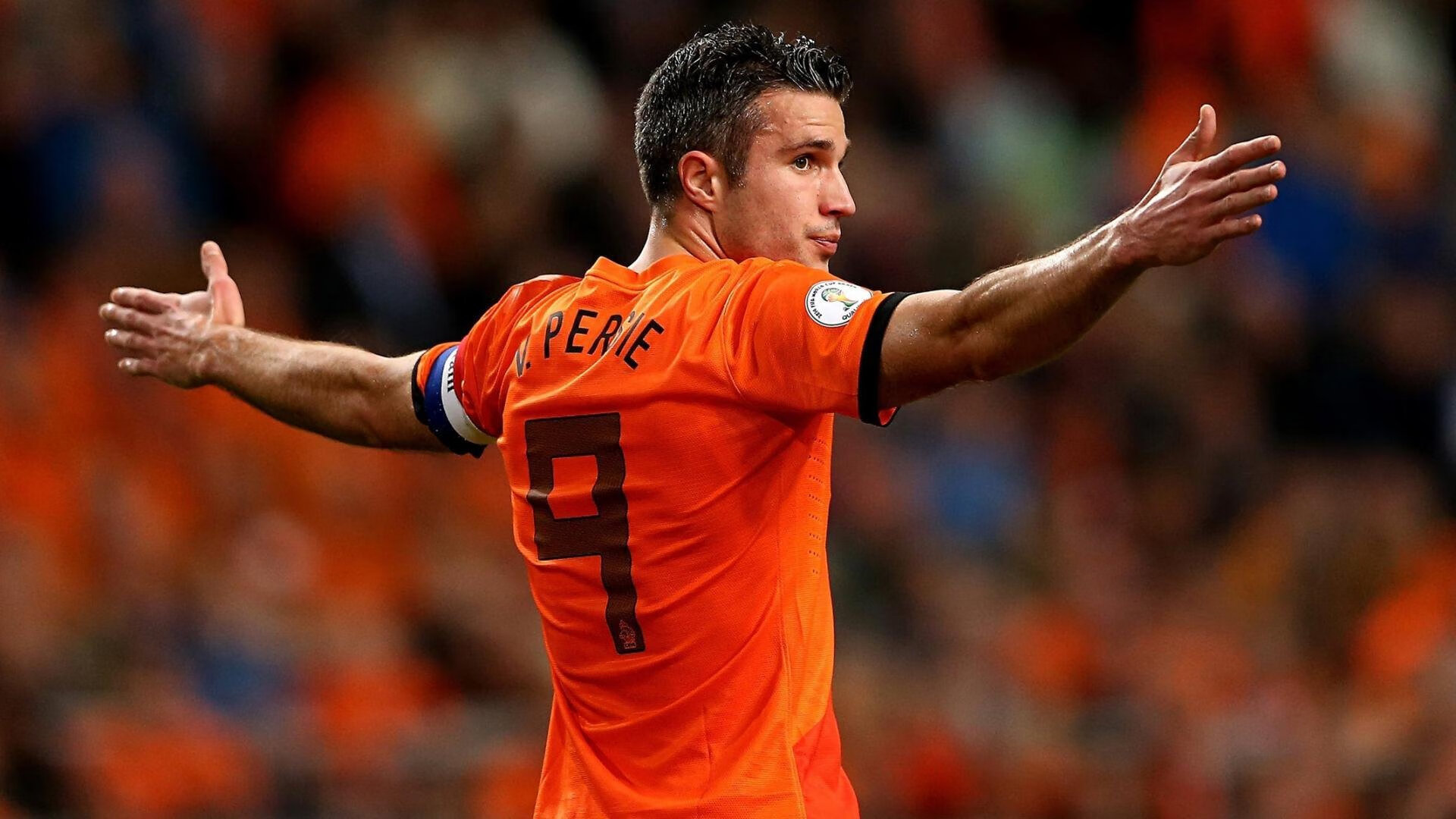 体坛巅峰对决:足球赛场热闹一幕,足球巅峰期