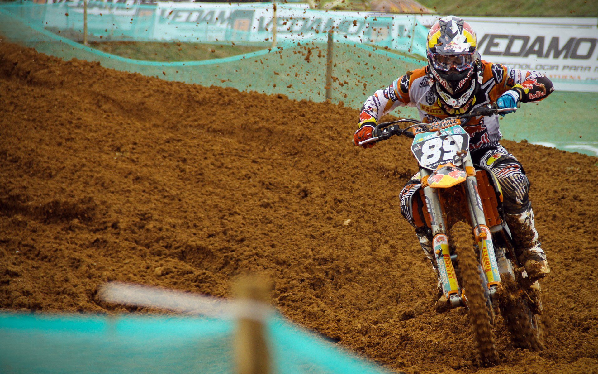 艾比·德尔福:在防守端提供极大帮助,成功断球防止对方得分,艾比德什么意思